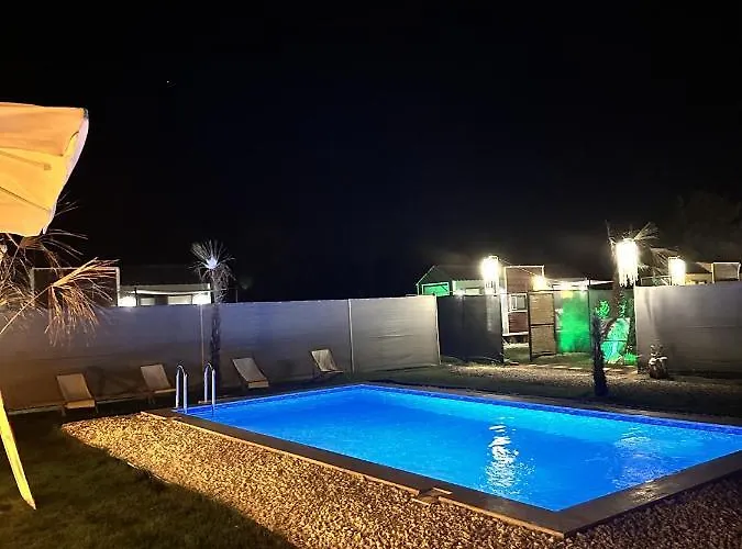 Pera Line Kayakoey *